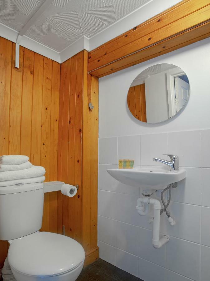 Oyo Avalon Lifestyle Guest House Hove Exterior foto